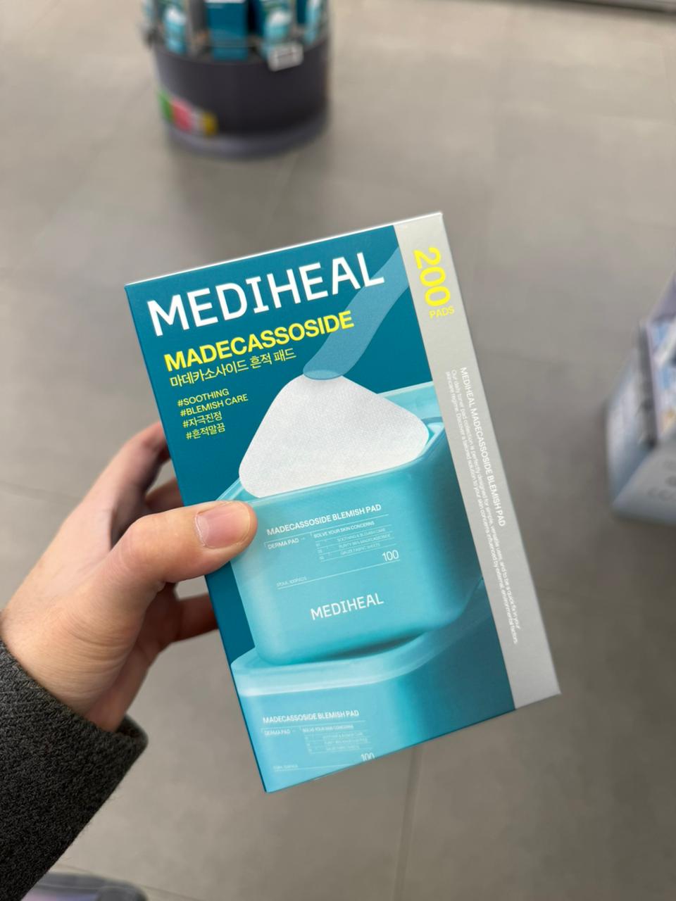 MEDIHEAL MADECASSIOSIDE toning pad.