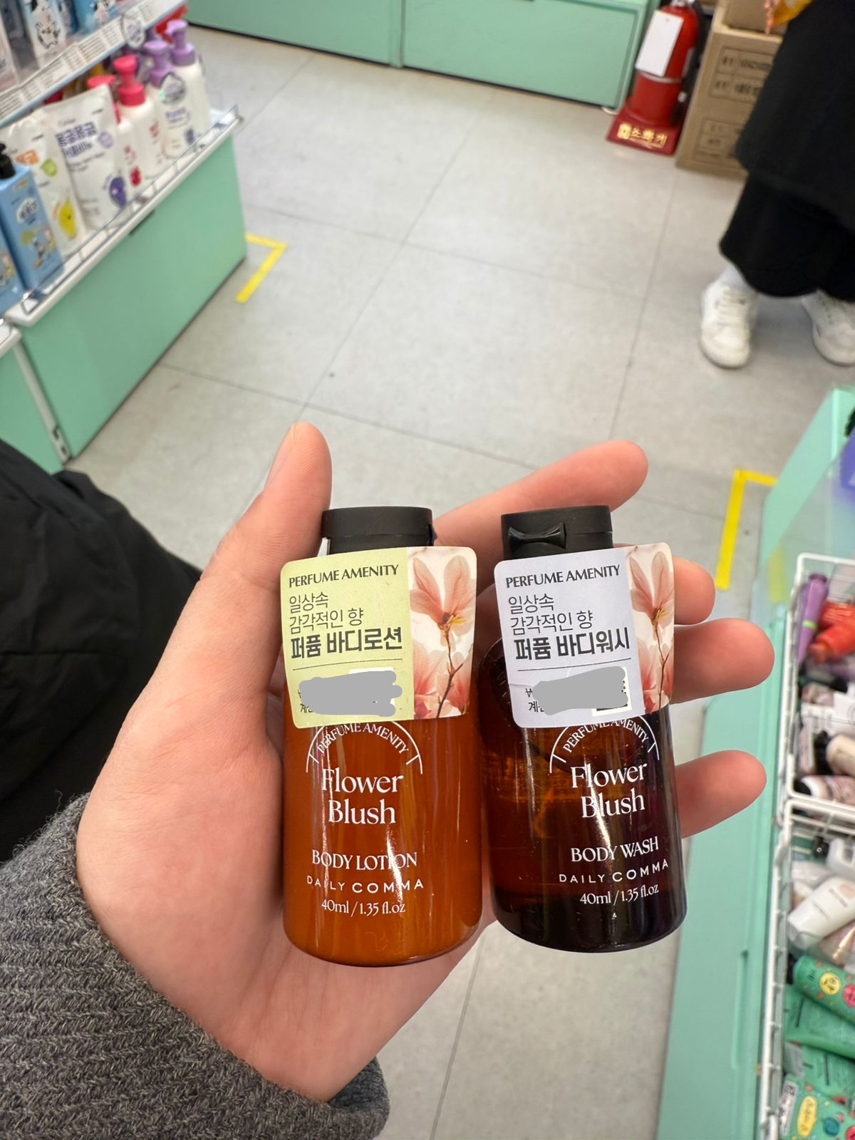 DAILY COMA FLOWER BLUSH BODY LOTION & BODY WASH ukuran 40ml